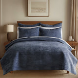 Velvet Stitch Quilt Set in Forrest