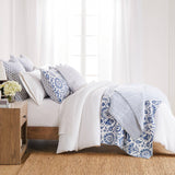 Clara Blue Quilt Set: King/Cal King