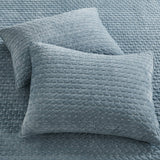 Velvet Stitch Quilt Set in Forrest