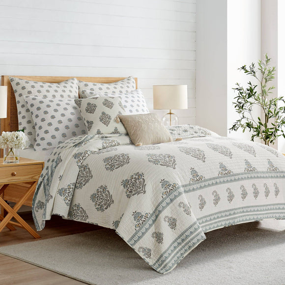 Kamira Quilt Set: Spa / Full/Queen