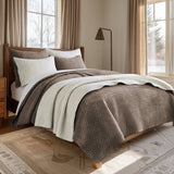 Velvet Stitch Quilt Set in Forrest