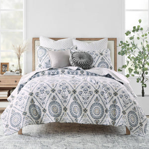 Maeve Reversible Quilt Set