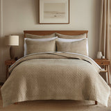 Velvet Stitch Quilt Set in Forrest