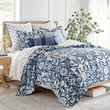 Laure Indigo Quilt Set in Full/Queen