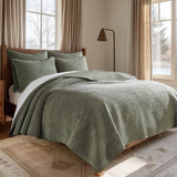 Velvet Stitch Quilt Set in Forrest
